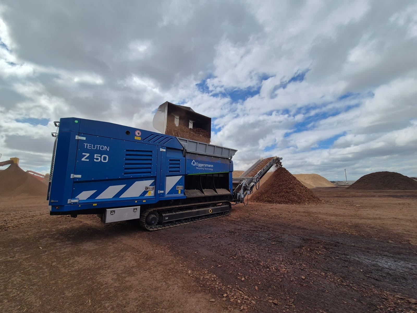 Eggersmann Teuton Z50 shredder on a mine site